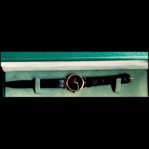 Vintage Authentic Gucci Watch⌚️Make me and offer